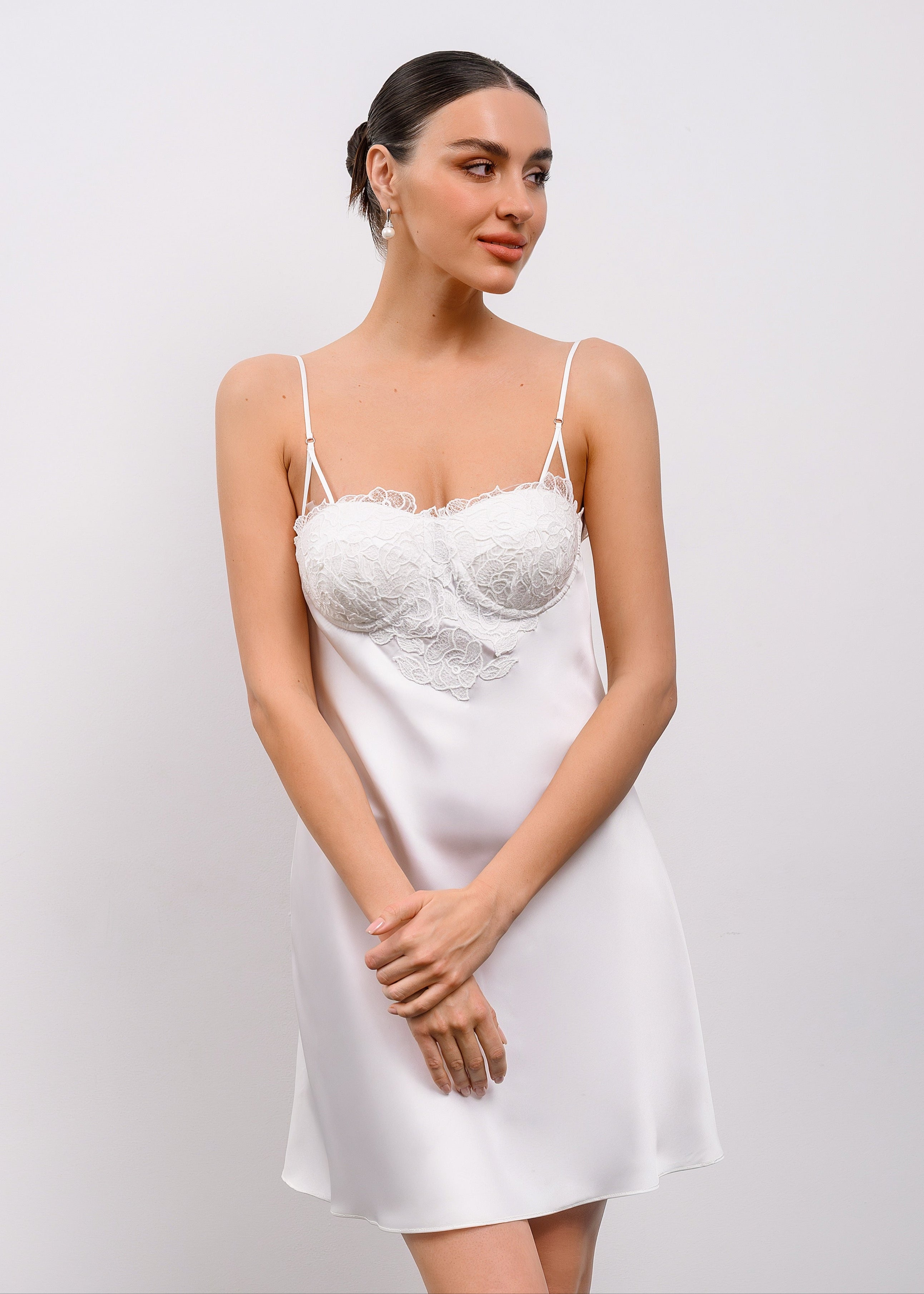 Paola short dress sample M