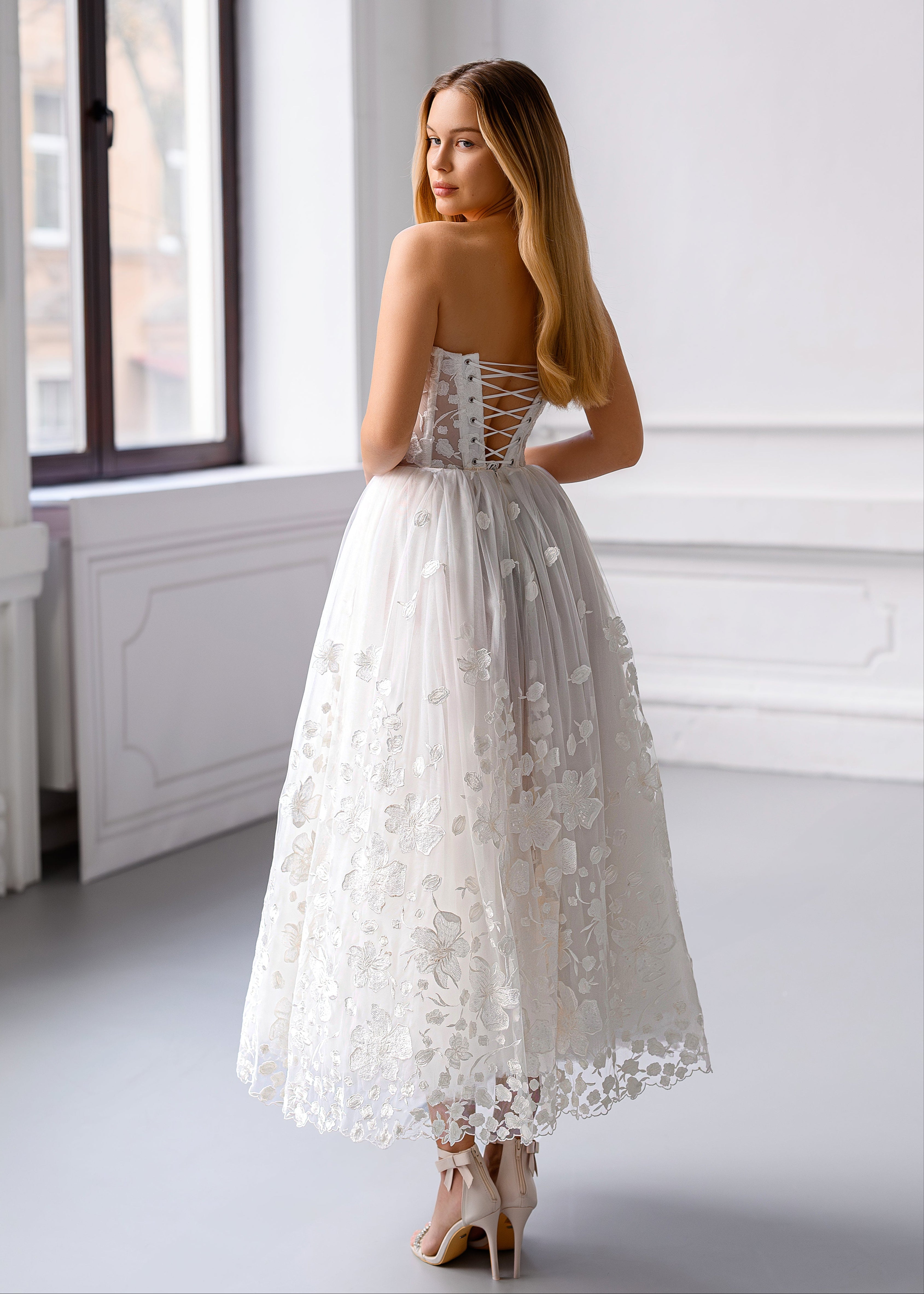 فستان سيلين عينة مقاس متوسط