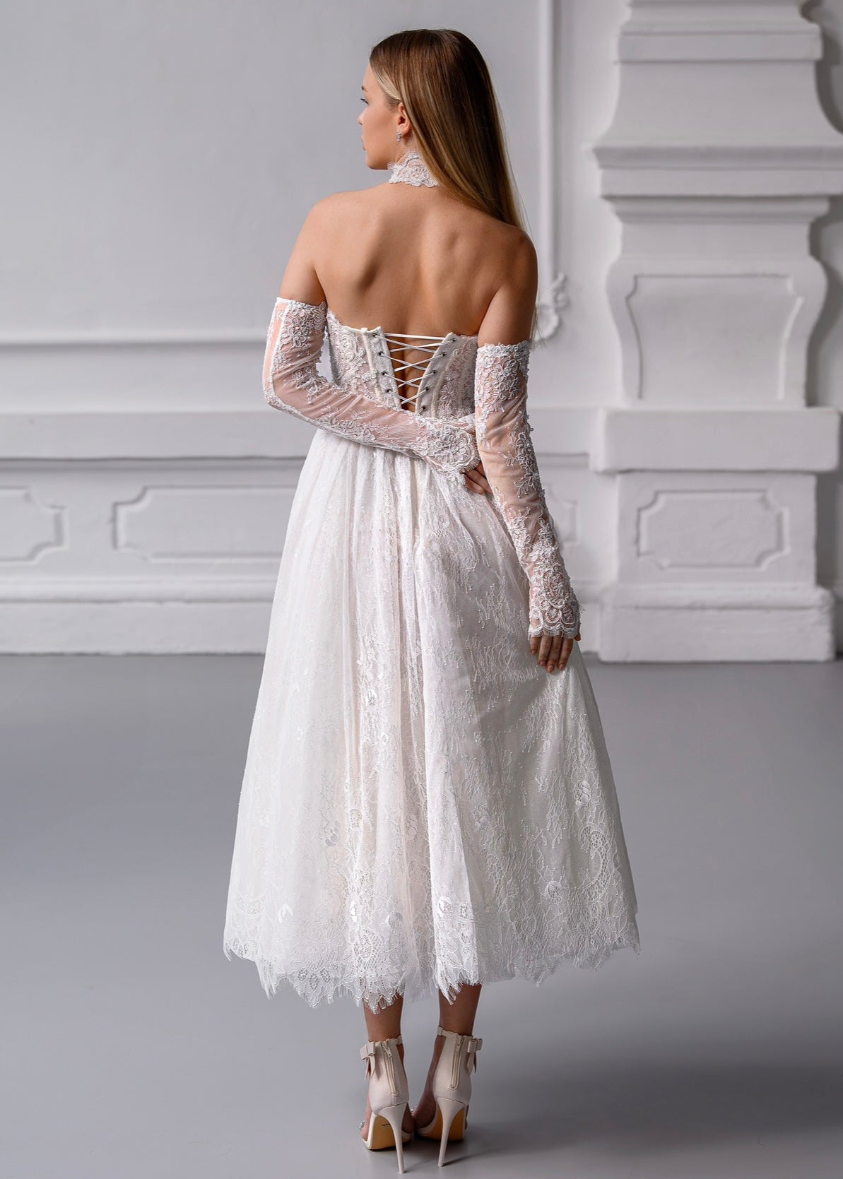 فستان مارتينا متوسط ​​الطول