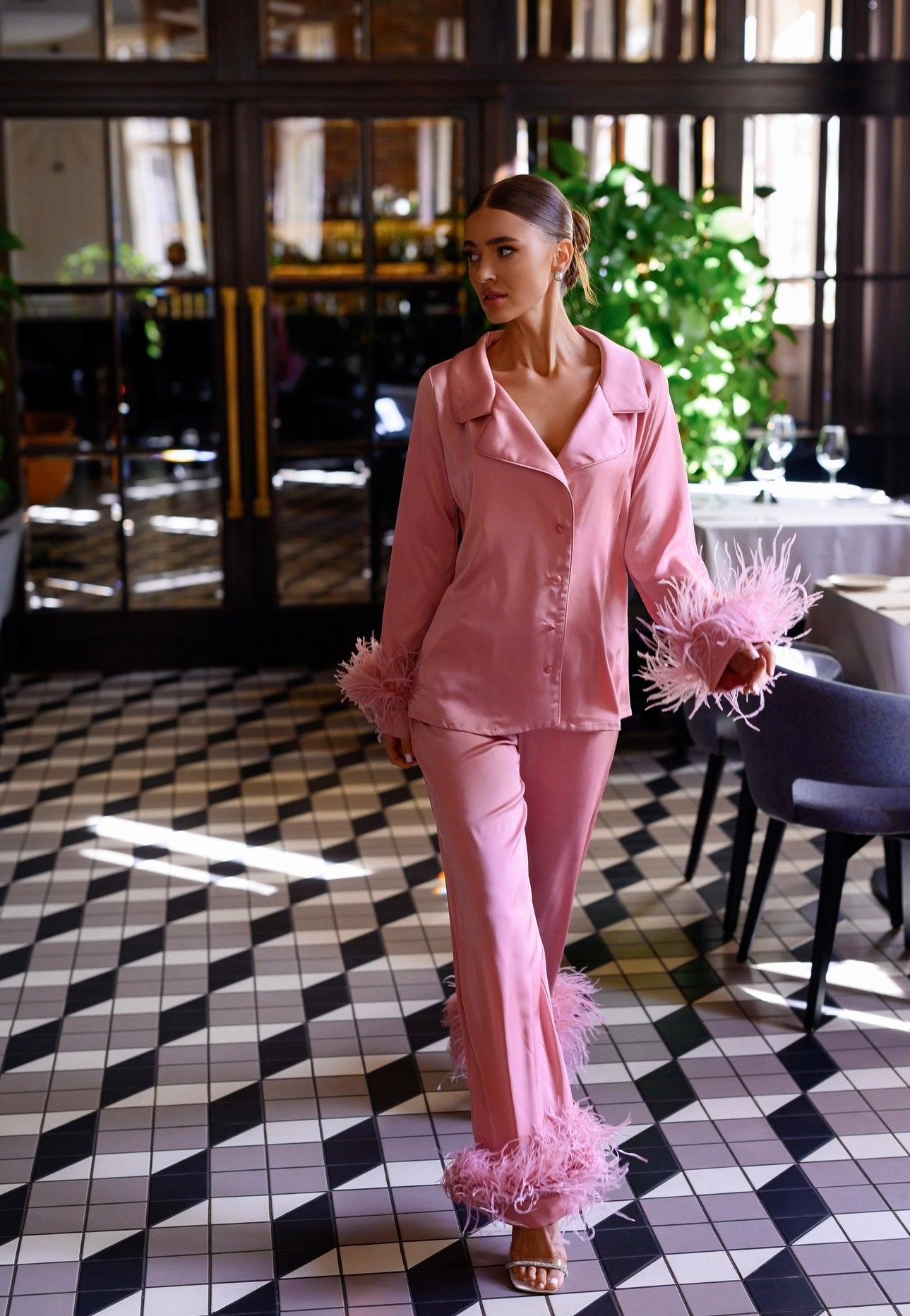 Emilie Pink - voirbride