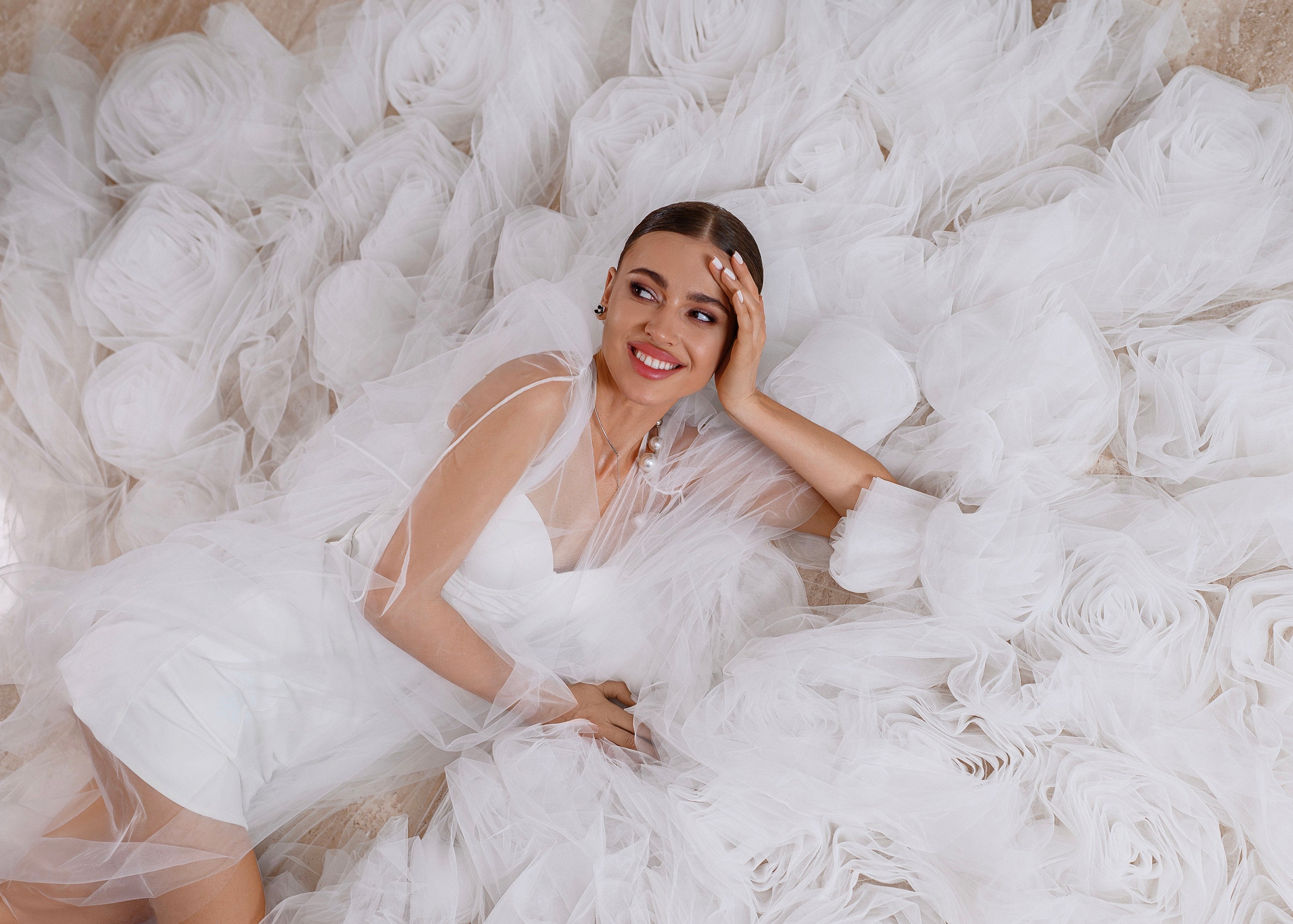 روب زفاف لوسي